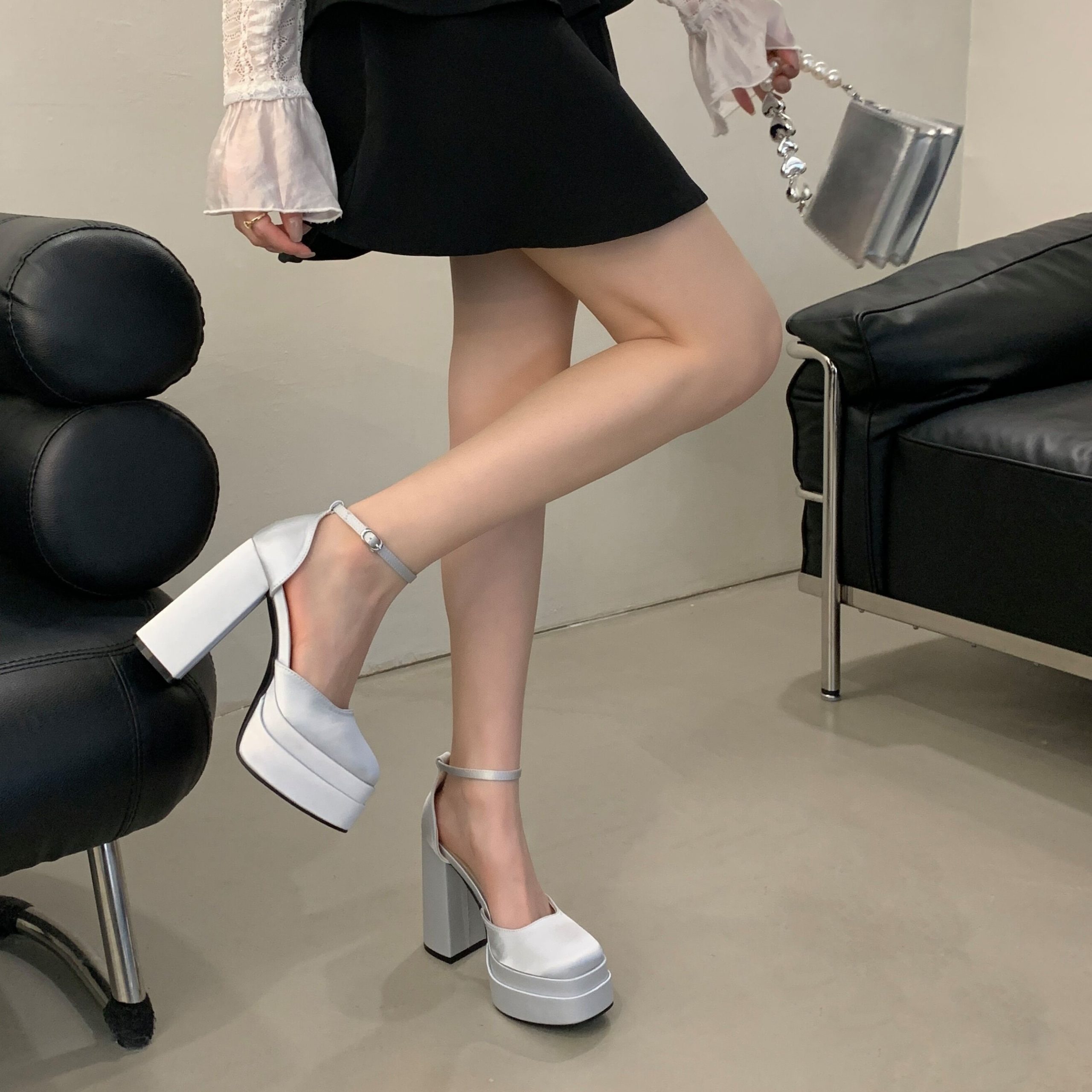 BUBUFLY Women's Comfortable Wedding Shoes Block Heel Platform Sandals for Petite, Hostess Performance Banquet - Image 3